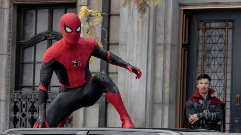 Mientras rodaba una escena de acción, un problema con el arnés de seguridad provocó que el actor se golpeara la cabeza. / RS