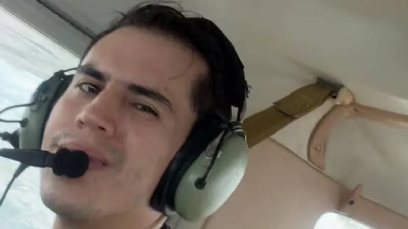 Durante el vuelo, el piloto informó a la Torre de Control que regresaría a la pista./ RS