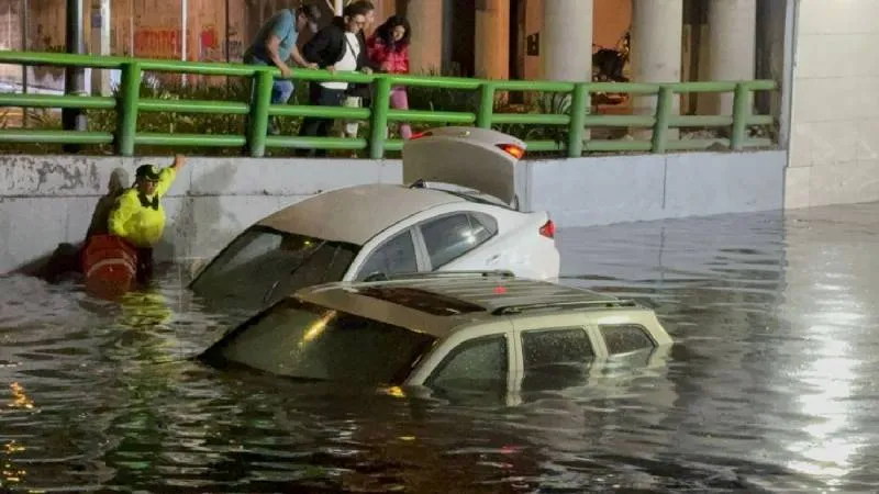 Las autoridades también han solicitado la colaboración de la ciudadanía para evitar desechos en las calles. / SSC