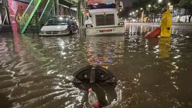 En Iztapalapa, colonias como Ejército de Oriente, Santa María Aztahuacán y La Colmena sufrieron daños significativos. / SSC