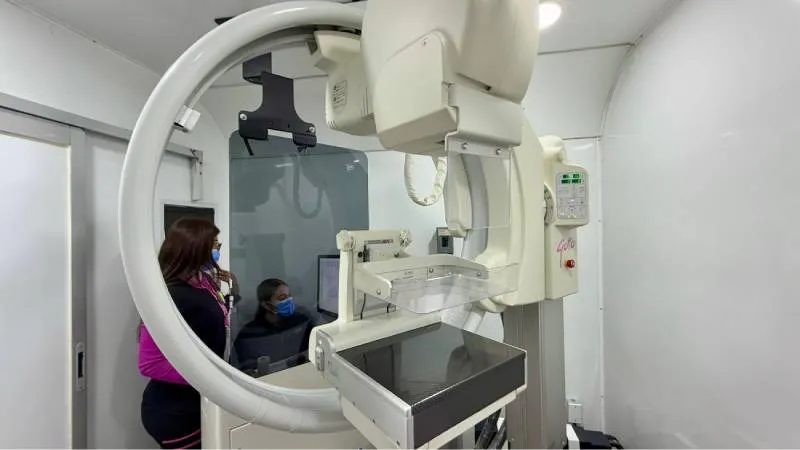 La programación de sedes y fechas puede consultarse en las páginas oficiales de las dependencias de salud. / @Alcaldia_Coy