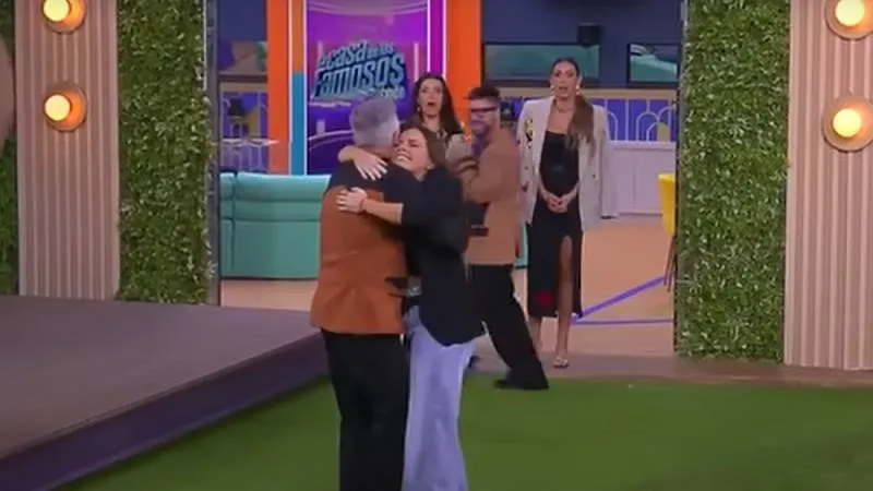 Alexis Ayala fue el primero en recibir la visita de su hija Stephanie/VIX