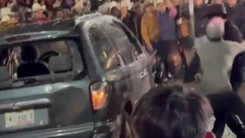 De acuerdo con los reportes preliminares, el baile de Fidel Rueda fue cancelado a último momento por falta de permisos y medidas de seguridad. / Captura de pantalla