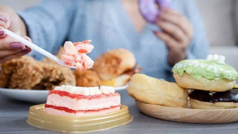 El consumo excesivo de azúcar no solo afecta al cuerpo, también puede alterar el funcionamiento del cerebro. / Pixabay