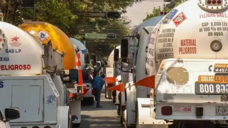 Las autoridades federales explicaron que los nuevos lineamientos buscan que todas las empresas distribuidoras cumplan con revisiones técnicas. / RS