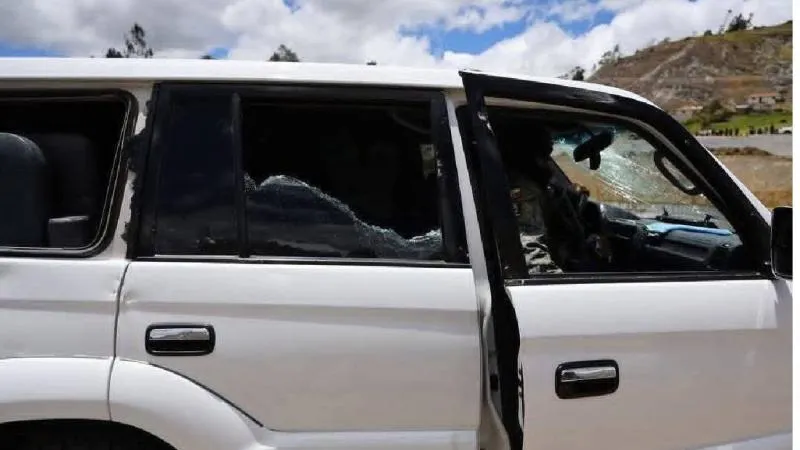 Manzano, quien acompañaba al gobernante, dijo que presentó ante la Fiscalía “una denuncia por tentativa de asesinato al presidente”. / X