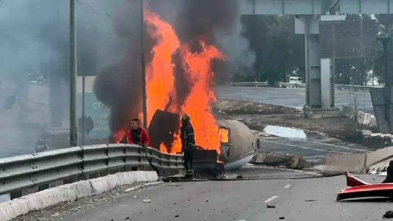 El siniestro del 10 de septiembre ocurrió cuando una pipa con más de 49 mil litros de gas LP volcó y explotó en la zona del Puente de la Concordia. / X