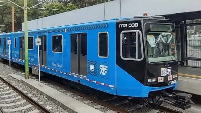 Además, se recomienda considerar otras opciones de transporte público. / X