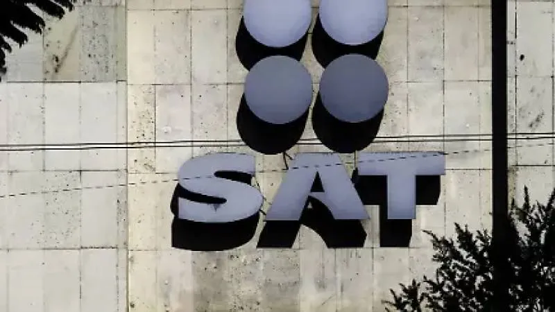 Si un trabajador recibe un aguinaldo mayor a $4,000 pesos, únicamente la cantidad que exceda este límite se grava con ISR./ RS