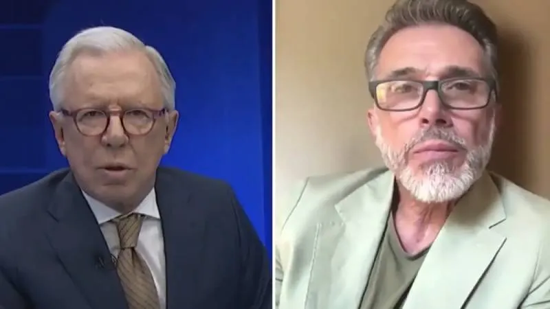 Joaquín López-Dóriga y el diputado Sergio Mayer. / X