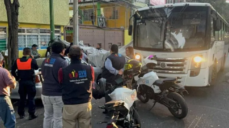 Personal del Ministerio Público continúa recabando testimonios, registros y documentos para determinar si existen más involucrados. / X