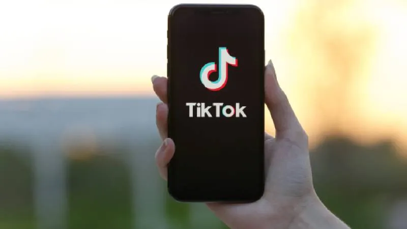El lanzamiento de Smart Split refuerza la apuesta de TikTok por integrar inteligencia artificial en su ecosistema creativo./ X