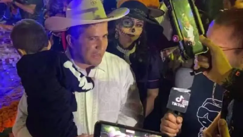 El pueblo michoacano despidió a su alcalde entre dolor y exigencias al gobierno estatal./ RS