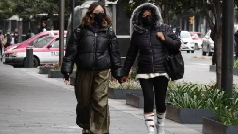 La SGIRPC activó doble alerta por frío en siete alcaldías de la CDMX, con temperaturas de hasta 1 °C./ RS