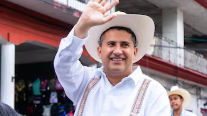 El asesinato de Carlos Manzo ha generado indignación entre habitantes de Uruapan y funcionarios municipales del estado./ RS