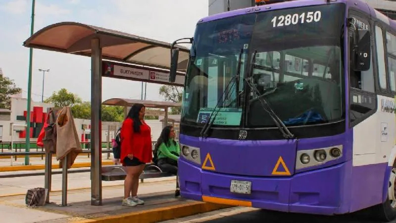 Semovi aplicará sanciones severas a los choferes que cobren más de la tarifa oficial en el transporte público./ RS