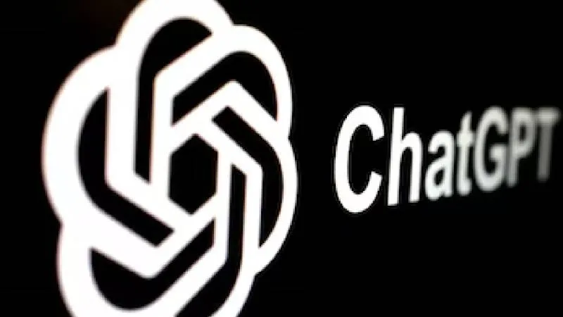 La IA podrá seguir explicando temas de salud o derecho, pero sin sustituir a un profesional con licencia./ RS