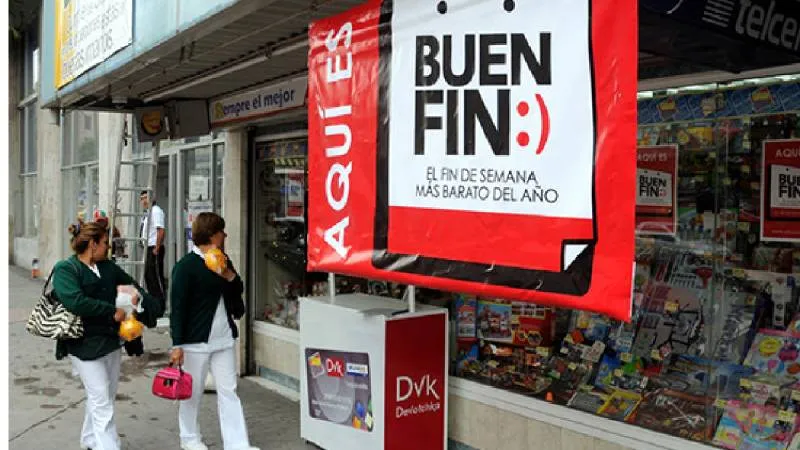 Millones de mexicanos aprovecharán las rebajas del Buen Fin 2025; sin embargo, las autoridades piden mantenerse alertas ante posibles estafas en línea./ RS