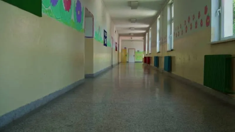 El documento descargable incluye sello y firma electrónica, por lo que tiene validez oficial ante cualquier institución educativa./ Pixabay