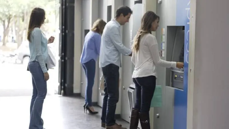 Los bancos de México suspenderán operaciones del 16 al 18 de noviembre de 2025, según confirmó la Asociación de Bancos de México (ABM)./ Pixabay