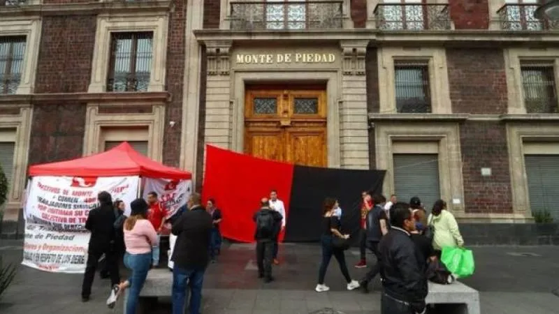 La huelga ha afectado a miles de usuarios que no han podido acceder a sus prendas empeñadas./ RS