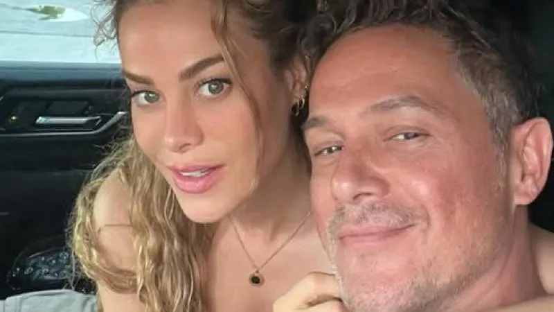 Candela Márquez dejó de seguir a Alejandro Sanz y también a Shakira, desatando especulaciones./ IG
