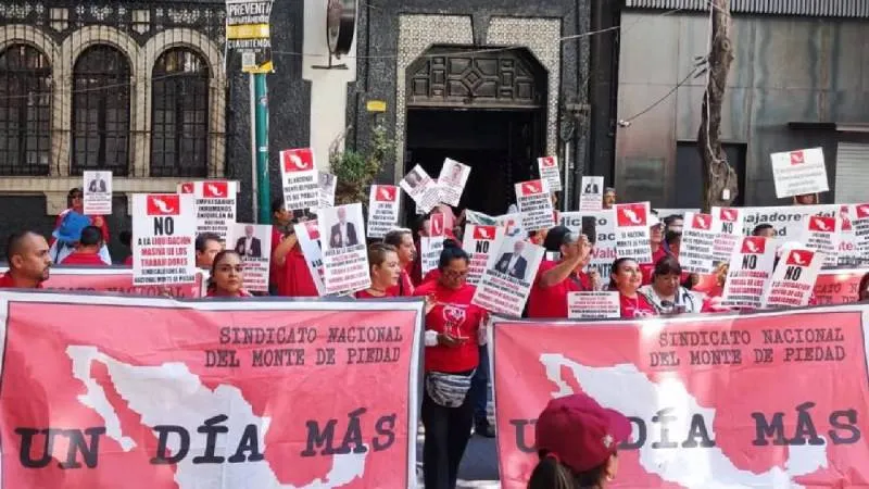 La huelga continuará luego de que los trabajadores votaron por mantener el cierre de sucursales./ RS