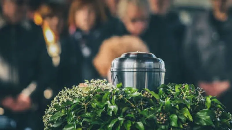 La Policía de Monterrey recuperó la urna que había sido olvidada dentro de un bar de la zona centro./ Pixabay