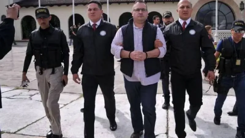 Javier Duarte permanecerá en prisión tras la negativa de la jueza a otorgarle libertad anticipada. / RS