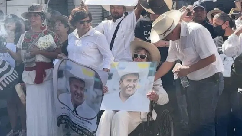 Elementos de la fiscalía michoacana revisan evidencias telefónicas que vinculan a la célula criminal con Jorge Armando ‘N.’./ RS