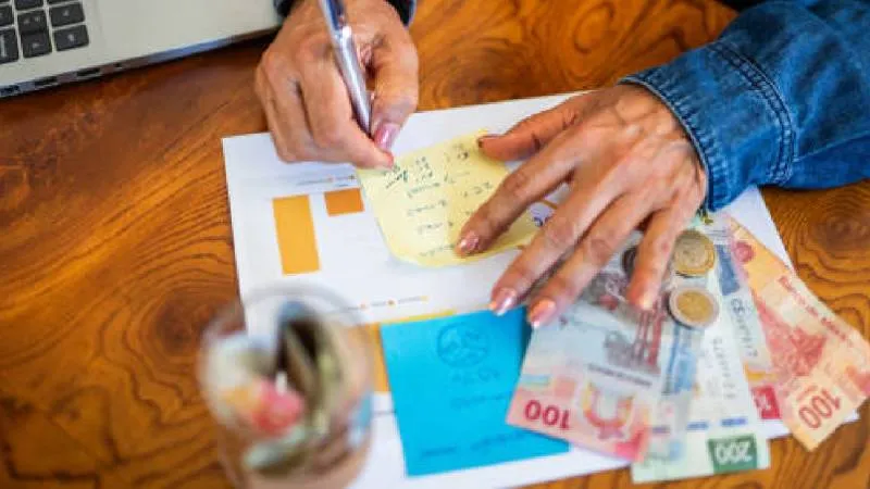 El cálculo del aguinaldo considera el salario diario del trabajador./ Pixabay