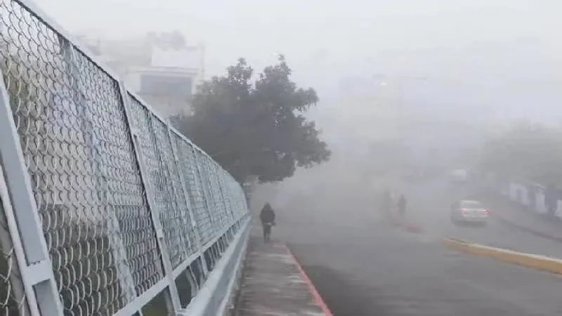 Protección Civil recomendó usar varias capas de ropa y evitar cambios bruscos de temperatura./ RS