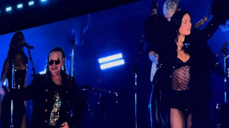 Fher de Maná acompañó a Dua Lipa en un momento histórico durante su concierto en el Estadio GNP./ Captura de pantalla