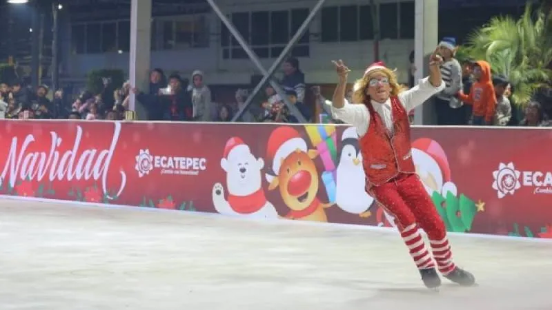 La agrupación New York On Ice deslumbró con un espectáculo de patinaje artístico durante la inauguración./ Gobierno de Ecatepec