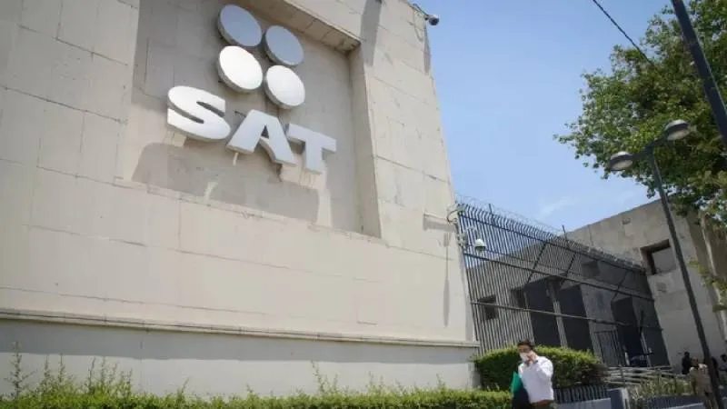 El contribuyente tiene derecho a verificar documentos antes de permitir una visita domiciliaria./ RS