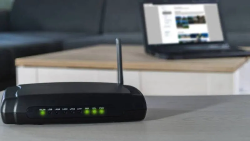 Las aplicaciones de análisis de red permiten identificar equipos desconocidos conectados al WiFi./ Pixabay