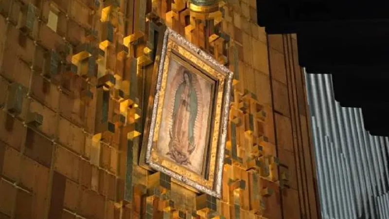 El evento se ha convertido en una de las emisiones más vistas en la víspera del Día de la Virgen./ Pixabay