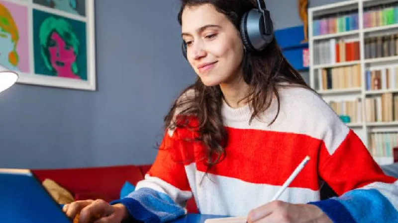 La SEP construirá 130 centros de ciberbachillerato en 107 municipios para ampliar el acceso a la Educación Media Superior./ Gobierno de México / Pixabay