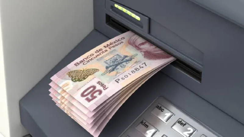 Los cajeros automáticos continuarán disponibles durante las fiestas decembrinas para retiros y consultas./ Pixabay