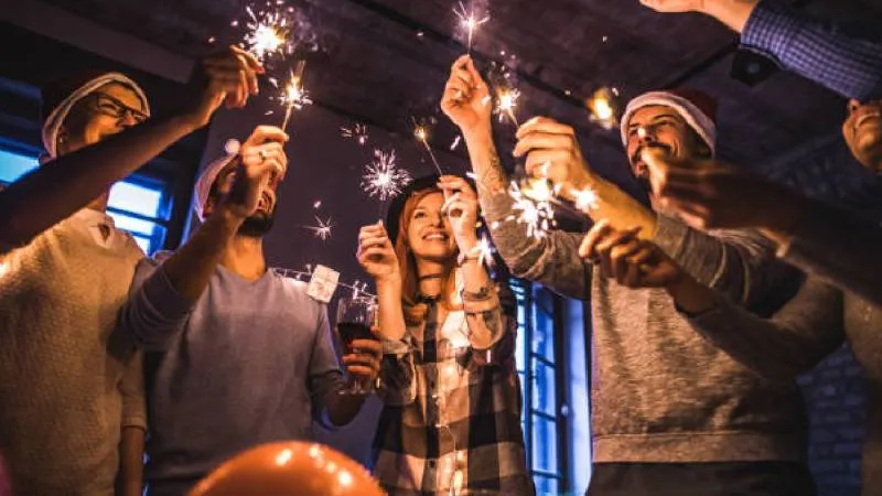 Restaurantes, tiendas y destinos turísticos se preparan para el aumento de clientes durante las fiestas de fin de año./ Pixabay