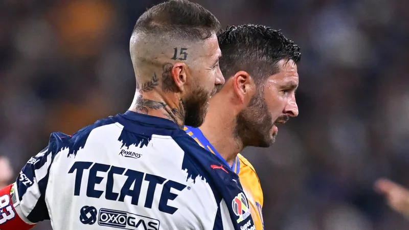 Ramos y Gignac reclaman al árbitro | MEXSPORT