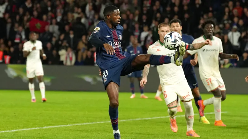 Dembélé vuelve a mostrar molestias físicas | AP