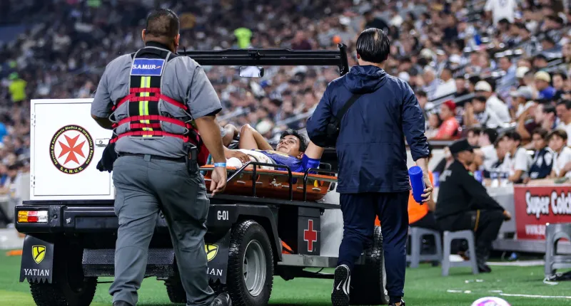 Primera lesión de gravedad de Macias con Pumas | IMAGO7