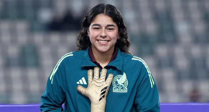 Valentina Murrieta, guante de oro del Mundial Sub 17