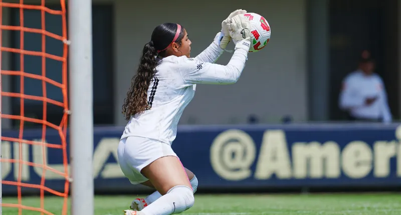 Murrieta, especialista atajando penales | IMAGO7