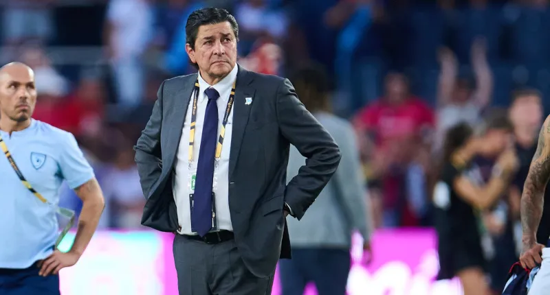 Guatemala del 'Flaco' Tena fuera del Mundial | MEXSPORT