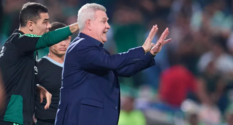 Aguirre no tiene el apoyo de la afición | MEXSPORT