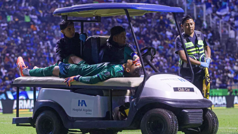Kevin Mier sufrió fractura de tibia | MEXSPORT