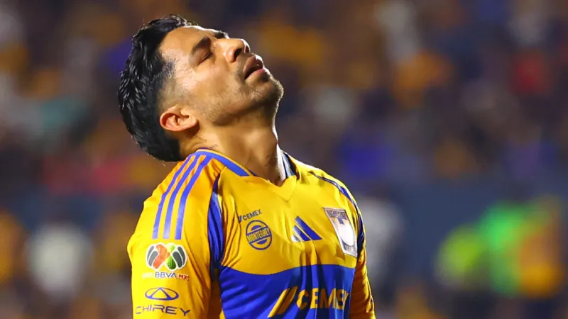 Javier Aquino se marcha de Tigres | IMAGO7