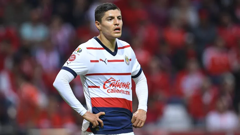 Cisneros nunca se consolidó con Chivas | MEXSPORT